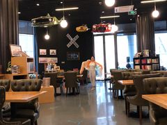 大堂-汽车博物馆主题餐厅