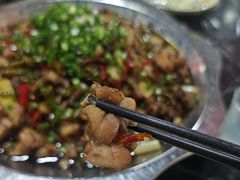 -廖哥泡椒兔(峨眉店)