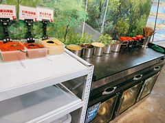 -马路边边串串香(苗栗路店)