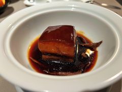 鲍鱼红烧肉-荣轩(新荣记环球金融中心店)