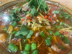 鲜锅兔-自贡扛霸子鲜锅兔(江语城店)