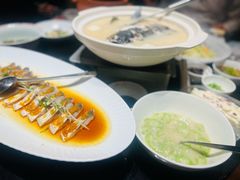 -许爷家·生态湖鲜(徐汇日月光店)