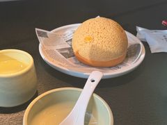 有真菠萝的菠萝包-蝴蝶里·粤菜·点心(滨江龙湖店)