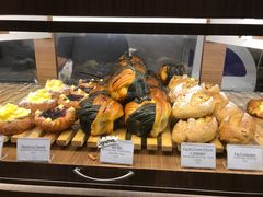 梳起不嫁-Keong Saik Bakery