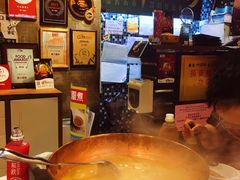 -鲜入围煮花胶鸡海鲜火锅