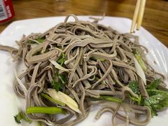 -溢心园香河肉饼总店