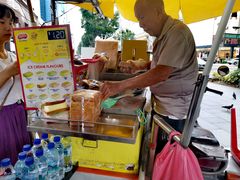 -詹爷爷乌节路街头冰淇淋