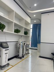 -蕾特恩专业祛痘·皮肤管理