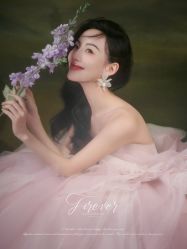 -雪中彩影婚纱摄影·微光艺术中心