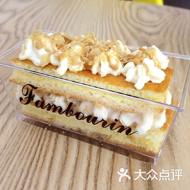 焦糖奶油盒子蛋糕