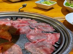 -唯成•韩国炭火烤肉 유성고기
