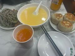 -尹记门钉肉饼(丰台站店)