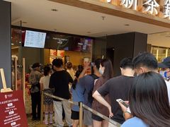 等位区-霸王茶姬(正佳广场店)