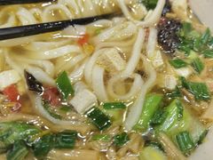 -蓝田九大碗民俗食府(蓝田店)