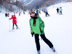 -亚布力新体委滑雪场