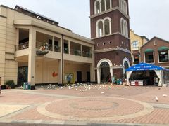 -王府井奥莱临潼小镇(临潼店)