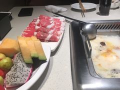-海底捞火锅鲜切牛肉主题店(长寿路店)