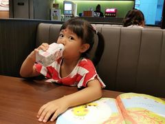 -百联临沂购物中心(临沂路店)