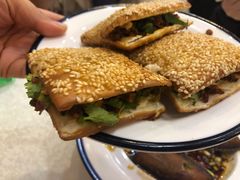 牛肉烧饼-嘉陵楼馋嘴城(簋街总店)