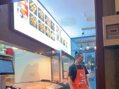 -万记麻辣烫国展总店