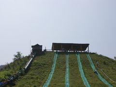 -雪山彩虹谷景区