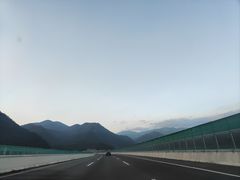 -三峡梯城