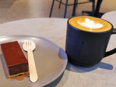 -星巴克臻选(上海合生汇1F店)