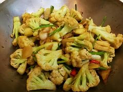 -鹊华居·地道鲁菜·海鲜·融合味(大明湖店)