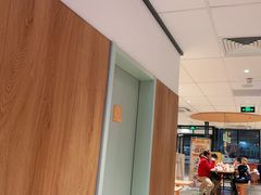 -麦当劳(玉桥中路店)
