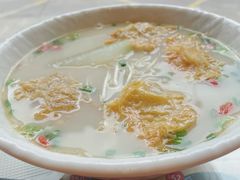 鲜鱼汤腐皮鱼卷米线-凯峰鱼汤米线(金利達店)