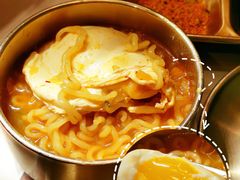 辛拉面-西塔老太太泥炉烤肉(温州首店万象城黑金店)