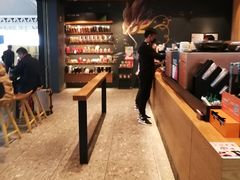 -星巴克(广州南站A18检票口楼上)