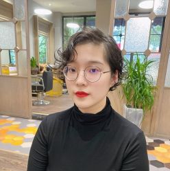 -苑苑发型设计