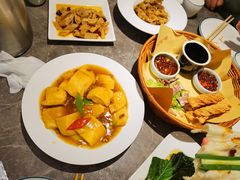 -闫府私房菜·百年鲁菜(恒隆店)