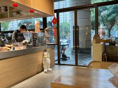 -Dough&Joe团憩(瑞虹天地月亮湾店)