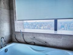 -上海龙之梦万丽酒店