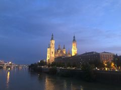 -皮拉尔圣母圣殿主教座堂