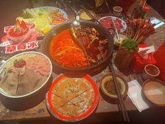 -周小明火锅(黑金冠社区店)