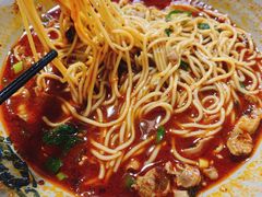 -丁丁猫重庆小面(徐州路店)