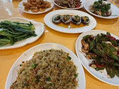 -鹏城人家海鲜酒家·23年老字号(较场尾店)