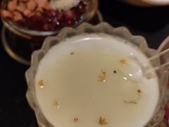 -晓宇重庆火锅(西安荟聚店)