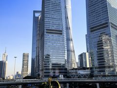 -陆家嘴空中步行连廊