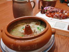 -老滇山寨•云南特色菜•地方菜•民族风情歌舞表演(金碧店)