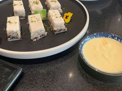 蓝莓山药糕-羡餐厅·杭帮菜·淳菜(千岛湖自由洲际殿店)