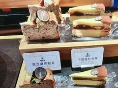 -雍容荟帝王蟹活龙虾展台自助(IFS黑金店)
