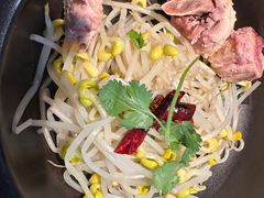 -云海肴·汽锅鸡·云南菜(天山百盛优客店)