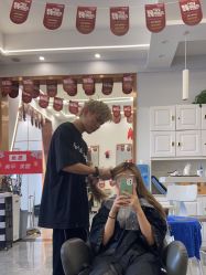 -V8潮牌·接发烫染连锁