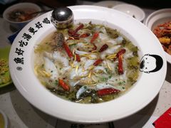 招牌老坛酸菜鱼-江渔儿酸菜鱼·拔草餐厅(虎门君乐汇店)