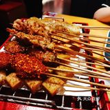 都是烤好了直接端上来，不用自己烤，很方便