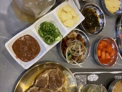 -艺林烤肉城(光明店)